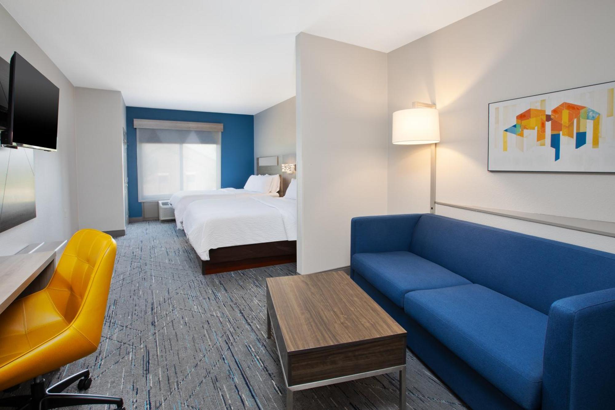 Holiday Inn Express & Suites Milwaukee Nw - Park Place By Ihg Exteriör bild